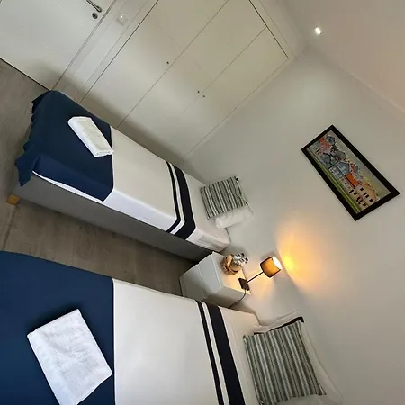 Airport * ליסבון