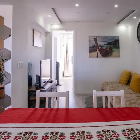 Airport Apartment
