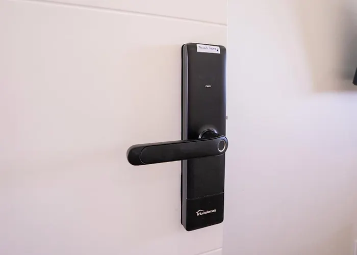 Airport Appartement *